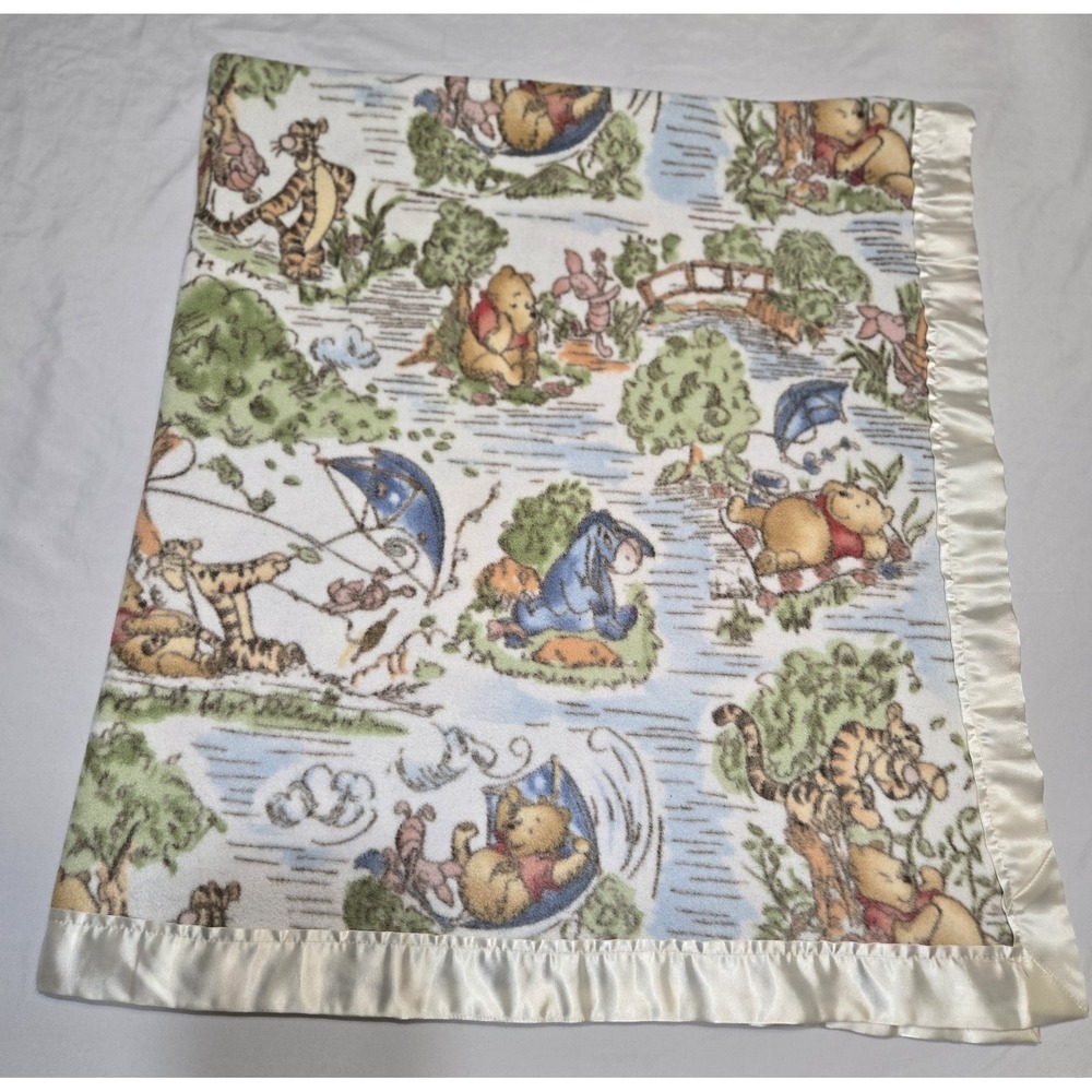 Winnie The Pooh Satin Trim Blanket Soft Fleece Baby Lovey Crib 54.5 X 50.5" Cozy